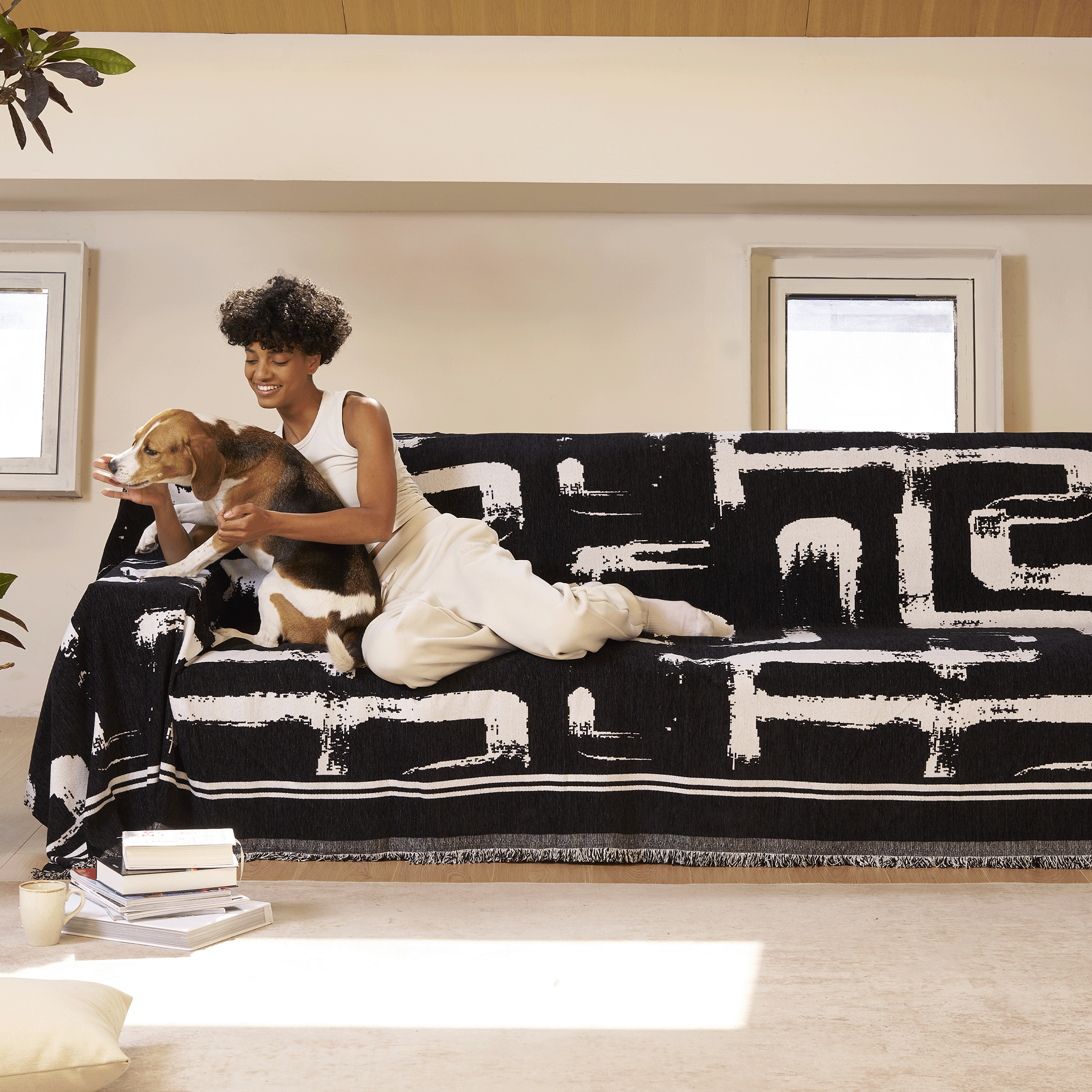 Monochrome Chic Sofa/Bankhoes