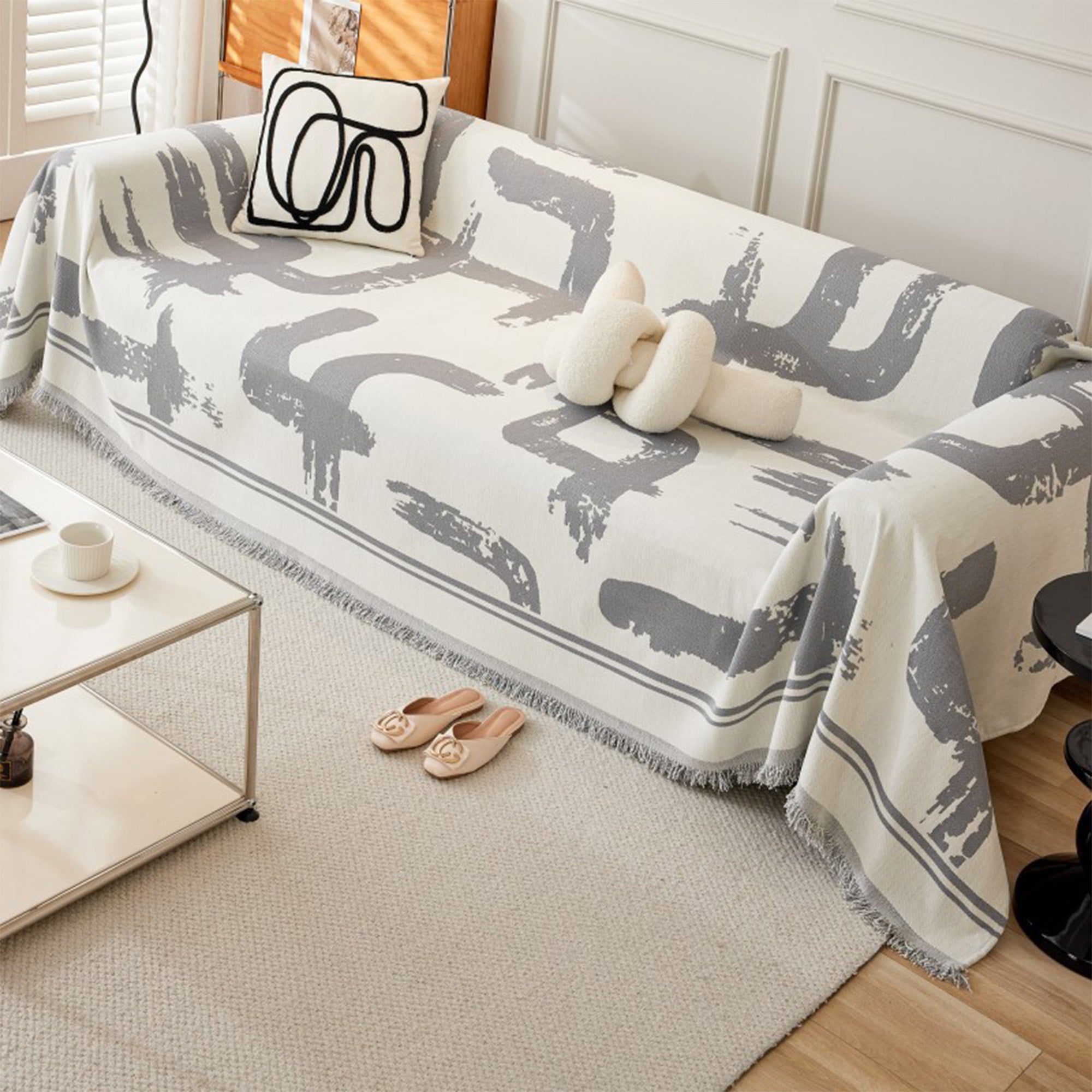 Monochrome Chic Sofa/Bankhoes